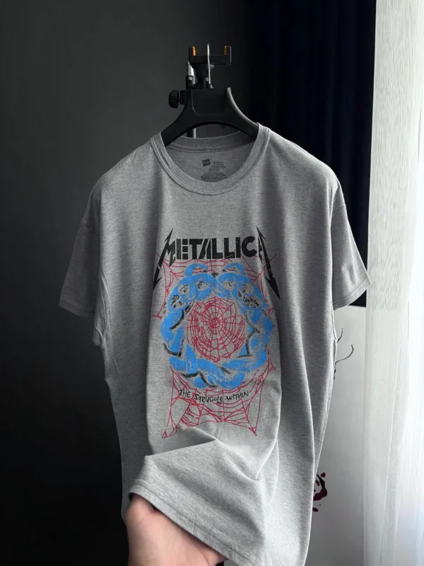 تی‌شرت اورجینال HANES مدل Metallica - تصویر 3