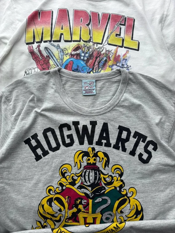 تی‌شرت اورجینال Warner Bros مدل Hogwarts Logo Shirt - تصویر 4